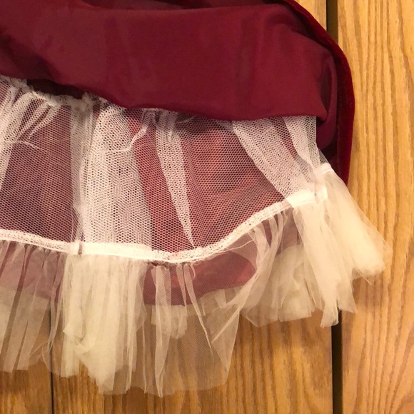 3T La Princess red velvet church wedding dress - Picture 3 of 7